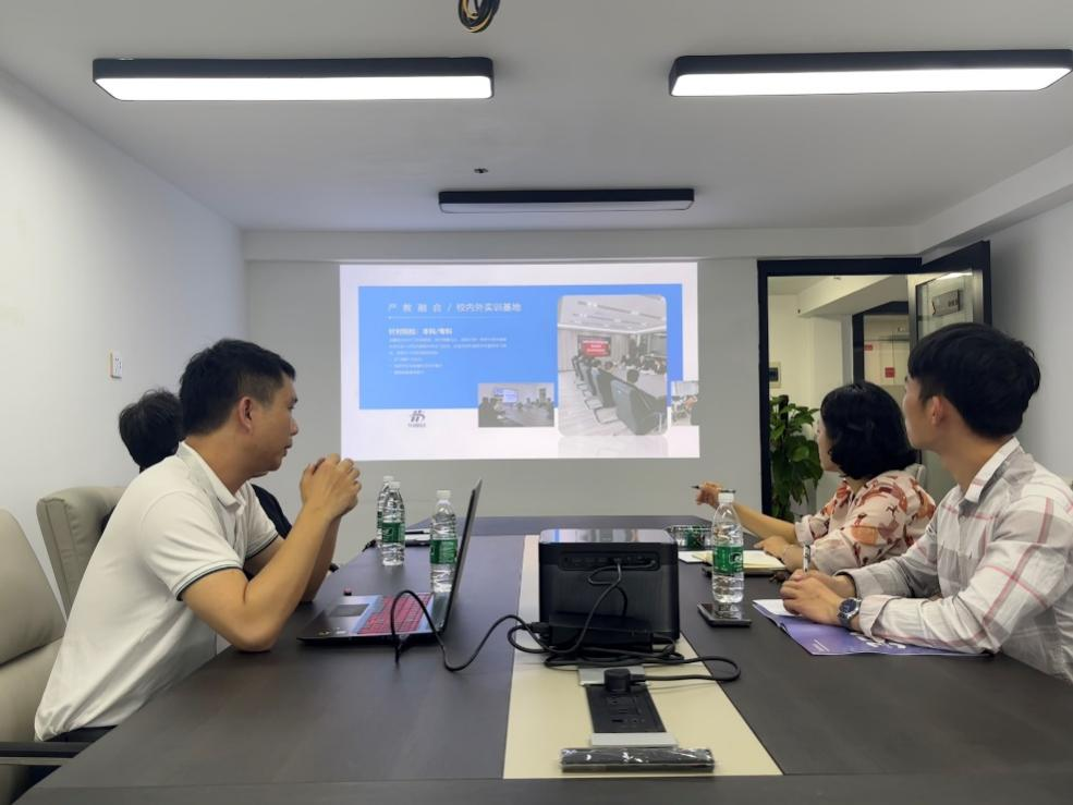 广西华智讯1.png