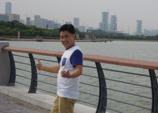 校友周明
