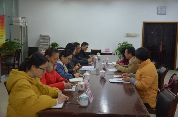 在桂林理工大学调研.JPG