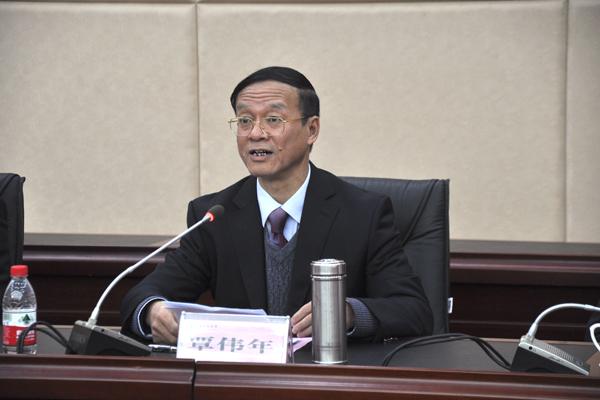 覃副.jpg