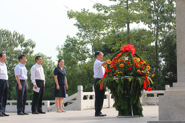 IMG_9426_拨绸.jpg