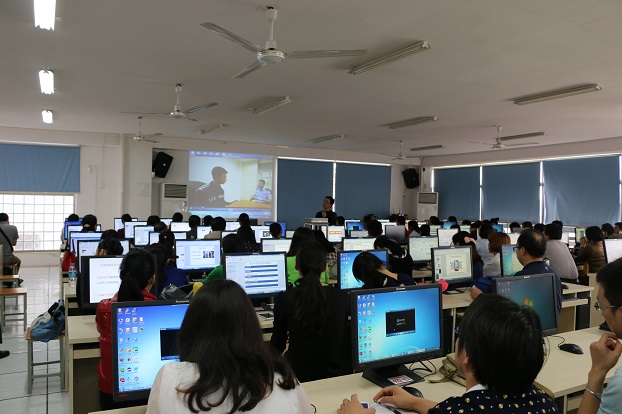 “微课设计、制作与应用”专题培训现场(二)