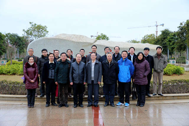 访问桂林医学院.jpg