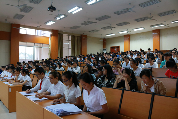 医学院本科生素质拓展中心启动仪式.jpg