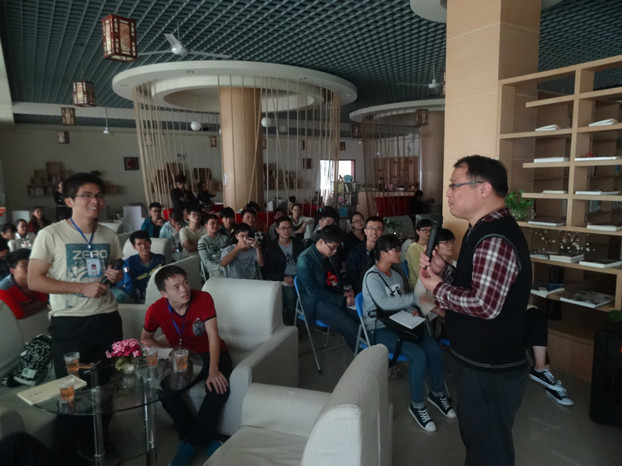 压缩 李教授回答提问.jpg