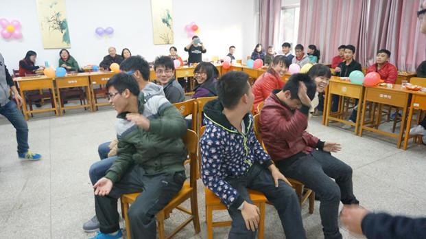 (压)阅览部师生联谊会现场.jpg