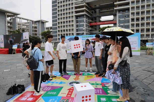 说明: F:\禁毒活动现场照片\挑选照片\R5__5919.JPG