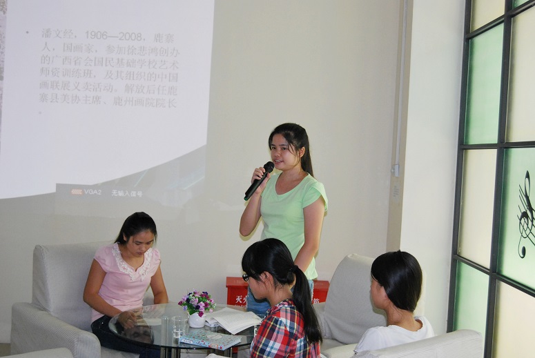 抗战主题读书沙龙活动现场3.jpg