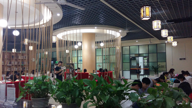 (压)书香吧同学学习场景 .jpg