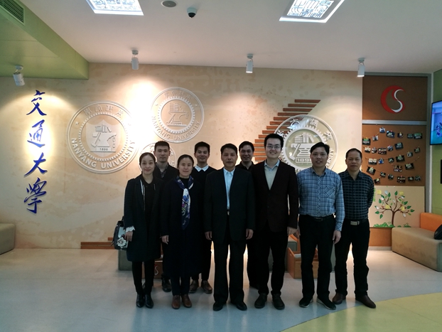 到上海交通大学调研学习_副本.jpg
