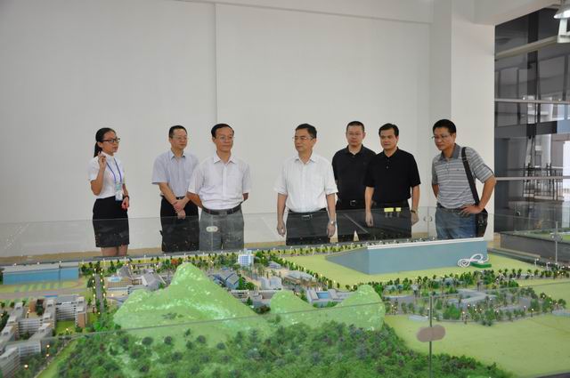 参观沙盘.JPG