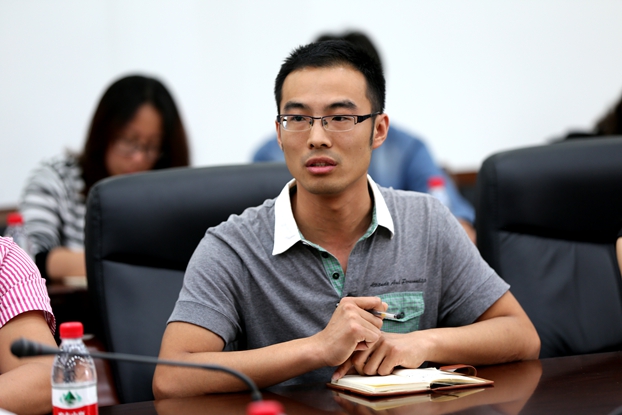 校研究生会主席高硕同学发言.JPG